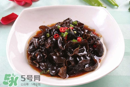 血脂高可以吃黑木耳嗎？吃黑木耳能降血脂嗎？