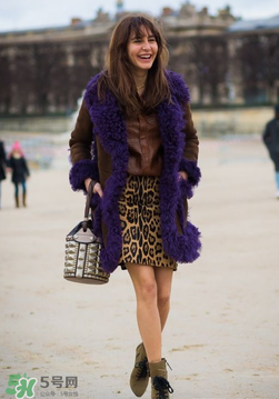 水桶包怎么背好看？水桶包怎么搭配好看？