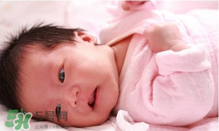 嬰兒濕疹是什么引起的？嬰兒濕疹是什么原因