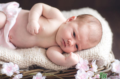 小兒心臟病早期癥狀有哪些？小兒心臟病早期癥狀是什么？