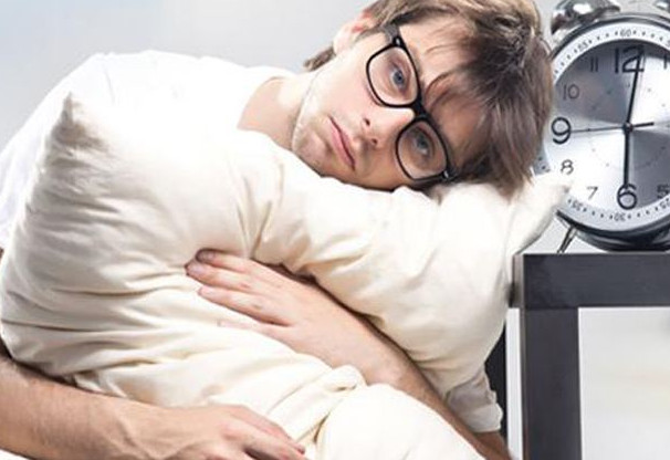 渾身沒勁怎么回事？渾身沒勁怎么回事還想睡覺