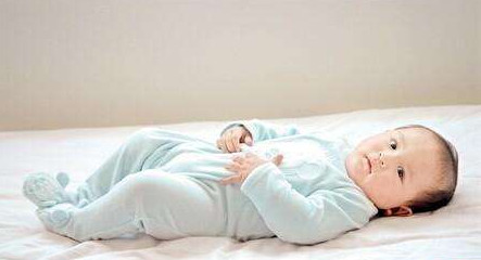 嬰兒預防針后多久洗澡？嬰兒打完預防針多久可以洗澡