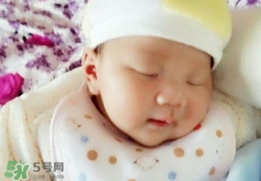 嬰兒濕疹是什么引起的？嬰兒濕疹是什么原因