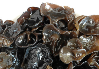 黑木耳泡太久會中毒嗎？黑木耳泡久了有毒嗎？