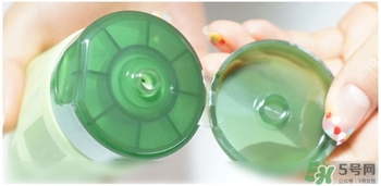 悅詩(shī)風(fēng)吟綠茶洗面奶適合什么膚質(zhì)？悅詩(shī)風(fēng)吟洗面奶適合油性肌膚嗎？