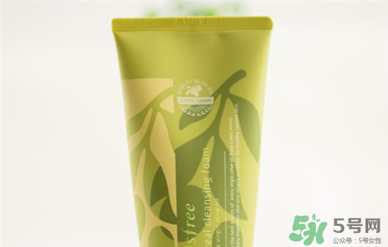 悅詩(shī)風(fēng)吟綠茶洗面奶適合什么膚質(zhì)？悅詩(shī)風(fēng)吟洗面奶適合油性肌膚嗎？