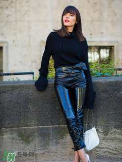 春天穿毛衣怎么搭配？春天穿毛衣怎么搭配好看？