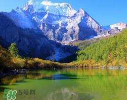 5月份去香格里拉穿什么？五月份去香格里拉穿什么衣服？