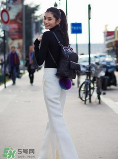 雙肩包怎么搭配？雙肩包怎么搭配好看？