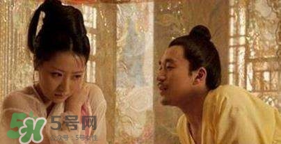 皇帝們的第一次給了誰(shuí)？