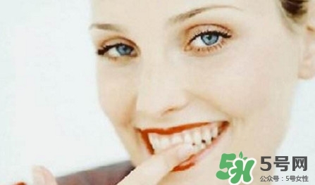 牙周炎能種植牙嗎？牙周炎能不能種植牙