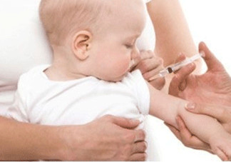 嬰兒預(yù)防針后多久洗澡？嬰兒打完預(yù)防針多久可以洗澡
