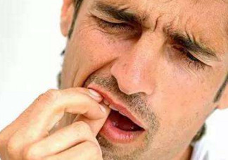 怎樣治療牙齒松動？牙齒松動的8種治療方法