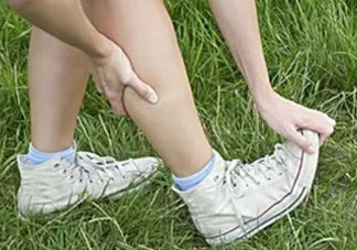 小腿突然抽筋怎么辦？睡覺時(shí)小腿突然抽筋