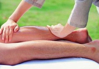 小腿突然抽筋怎么回事？小腿突然抽筋是什么原因