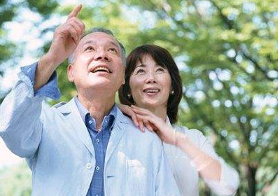 中老年人補(bǔ)鈣什么時間最好？中老年人補(bǔ)鈣注意事項(xiàng)