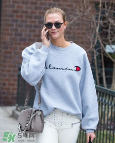 范思哲鏈條包正品多少錢？versace鏈條包專柜價格