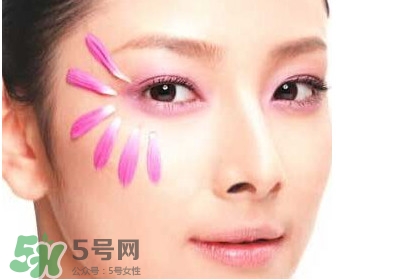 臉上長脂肪粒怎么辦？臉上長脂肪粒怎么去除