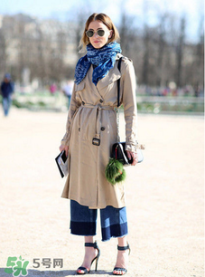 闊腿牛仔褲搭配什么上衣？牛仔闊腿褲配什么上衣好看？