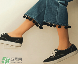 牛仔闊腿褲搭配什么鞋子？闊腿牛仔褲搭配什么鞋子好看？
