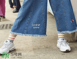 牛仔闊腿褲搭配什么鞋子？闊腿牛仔褲搭配什么鞋子好看？