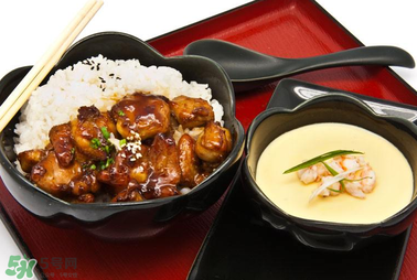 吃快餐抽兩瓶黑血是真的嗎？吃快餐血會變黑嗎？