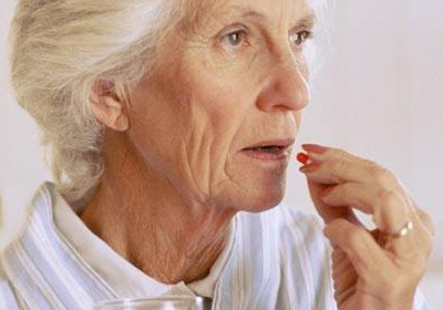 中老年人補鈣吃什么最好？中老年人補鈣藥品