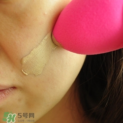 美妝蛋可以用香皂洗嗎？美妝蛋可以用肥皂洗嗎？