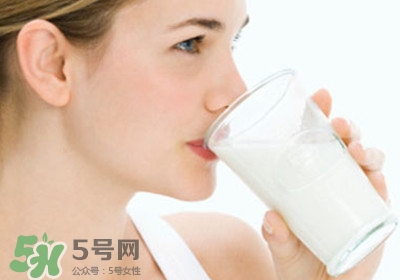 吃菠蘿舌頭麻怎么回事？吃菠蘿舌頭麻是過敏嗎