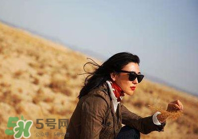 頭發(fā)掉的厲害怎么辦？頭發(fā)掉的厲害是什么原因