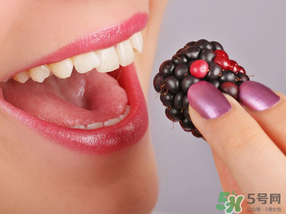 吃桑葚會(huì)拉黑便嗎？吃桑葚大便黑色怎么回事？