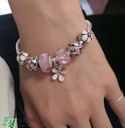 潘多拉桃花系列什么寓意？pandora桃花系列的寓意是什么？