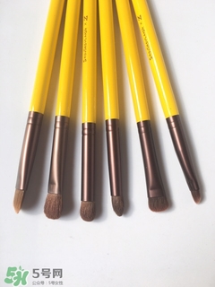 受受狼小黃鴨化妝刷怎么樣？受受狼小黃鴨化妝刷多少錢？