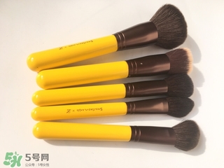 受受狼小黃鴨化妝刷怎么樣？受受狼小黃鴨化妝刷多少錢？