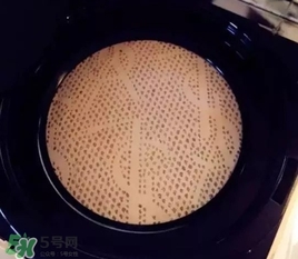 ysl蕾絲氣墊粉餅怎么用？ysl超模蕾絲氣墊粉餅使用方法
