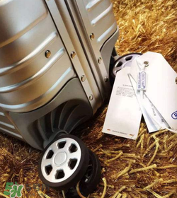 rimowa日默瓦箱子怎么看真假？日默瓦拉桿箱真假辨別