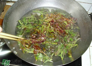 香椿為什么要焯水？香椿怎么焯水？