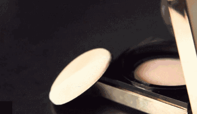 ysl蕾絲氣墊粉餅怎么樣？ysl蕾絲氣墊粉餅好用嗎？