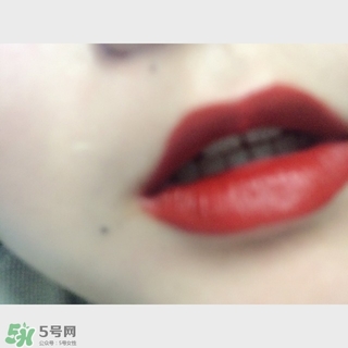 辣椒紅是什么顏色？辣椒紅口紅色號試色