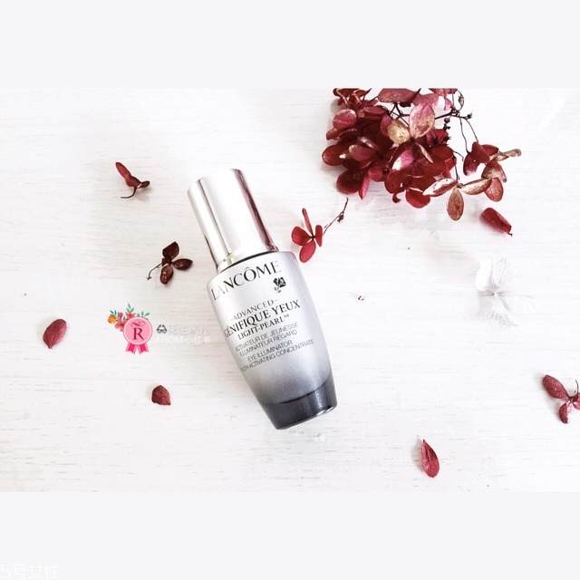 眼周皮膚怎么保養(yǎng) 眼周皮膚用什么護(hù)膚品 眼周皮膚怎么保養(yǎng) 眼周皮膚用什么護(hù)膚品