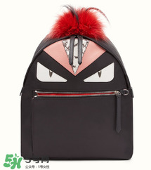 芬迪小怪獸雙肩包尺寸 芬迪小怪獸雙肩包哪個(gè)尺寸好 芬迪小怪獸雙肩包尺寸 芬迪小怪獸雙肩包哪個(gè)尺寸好