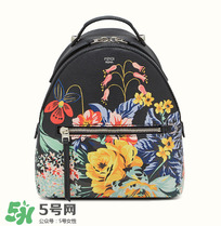 芬迪小怪獸雙肩包尺寸 芬迪小怪獸雙肩包哪個(gè)尺寸好 芬迪小怪獸雙肩包尺寸 芬迪小怪獸雙肩包哪個(gè)尺寸好