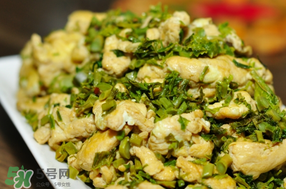 香椿炒雞蛋用焯水嗎？香椿炒雞蛋怎么焯水？