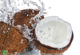 椰青喝完后椰肉怎么吃？椰青里面的肉可以吃嗎？