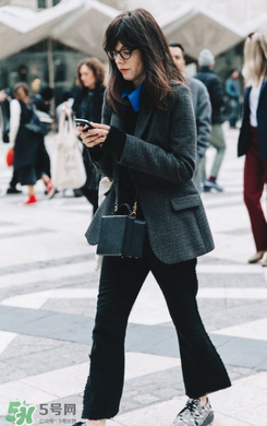 為什么今年流行趙四的西裝？趙四的西裝是什么樣的？