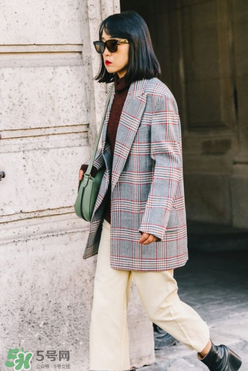 為什么今年流行趙四的西裝？趙四的西裝是什么樣的？