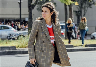 為什么今年流行趙四的西裝？趙四的西裝是什么樣的？