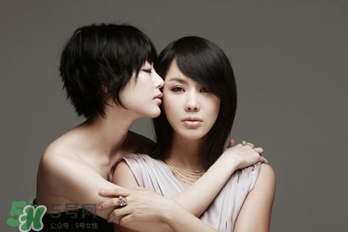 我和帥氣小伙在合租屋內(nèi)的搞笑囧事 我和帥氣小伙在合租屋內(nèi)的搞笑囧事