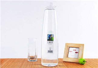 天地精華礦泉水多少錢(qián)?天地精華礦泉水零售價(jià)