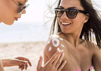 防曬霜和粉底液哪個好？防曬霜和粉底液的區(qū)別